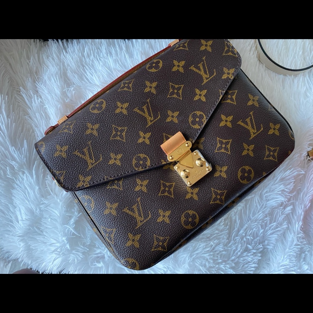 Louis Vuitton pochette Métis